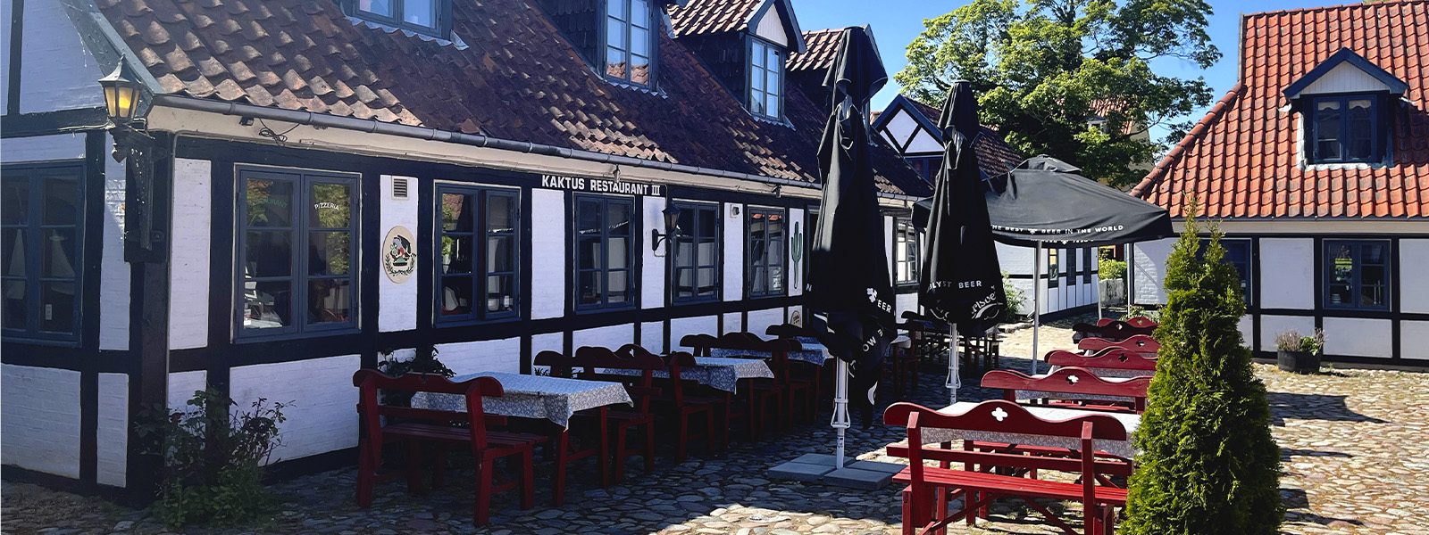 Restauranten i den lille hyggelige gård